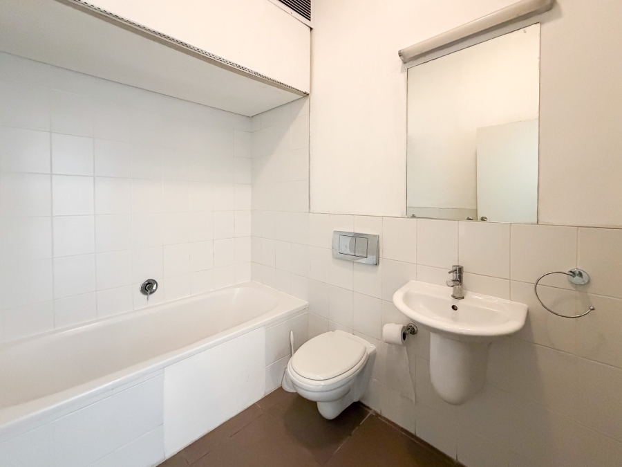 1 Bedroom Property for Sale in Gardens Western Cape